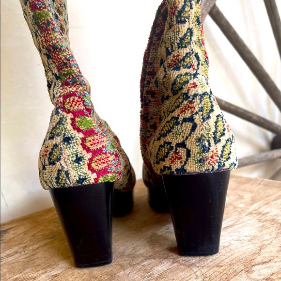 CALLEEN CORDERO Colorful Blanket Ikat Copper Studded Wood Clog Heel Boots 7 USA! - Picture 8 of 12